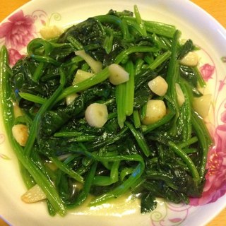 蒜炒菠菜