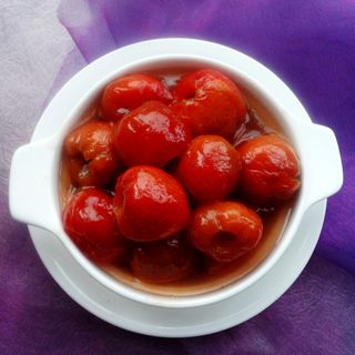 炒红果