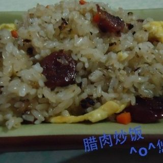 腊肠炒饭