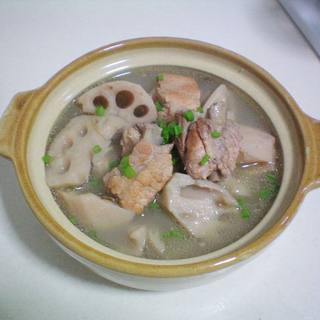 莲藕排骨汤