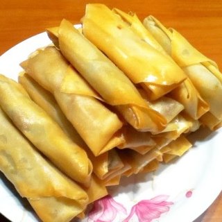 猪肉芹菜春卷