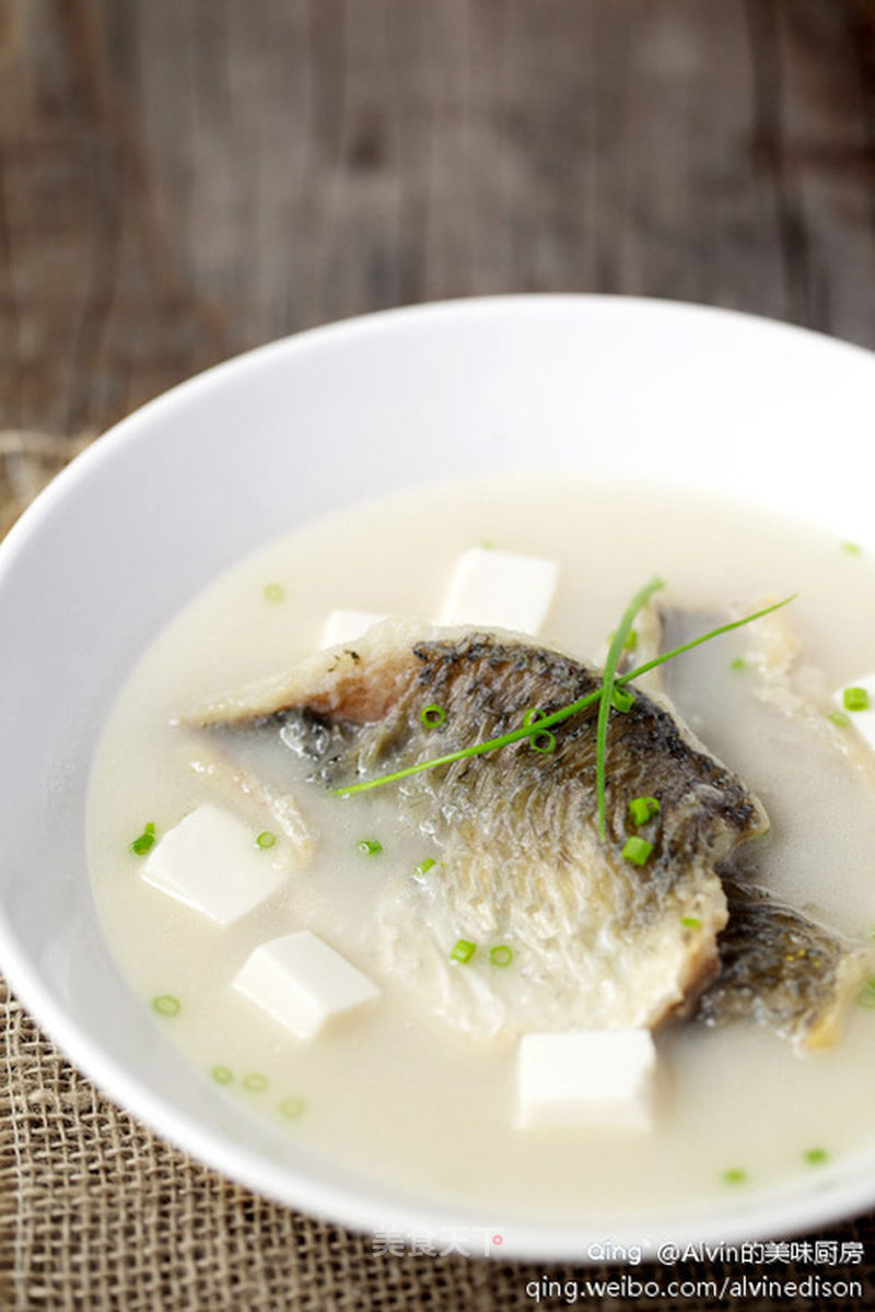 鲫鱼豆腐汤