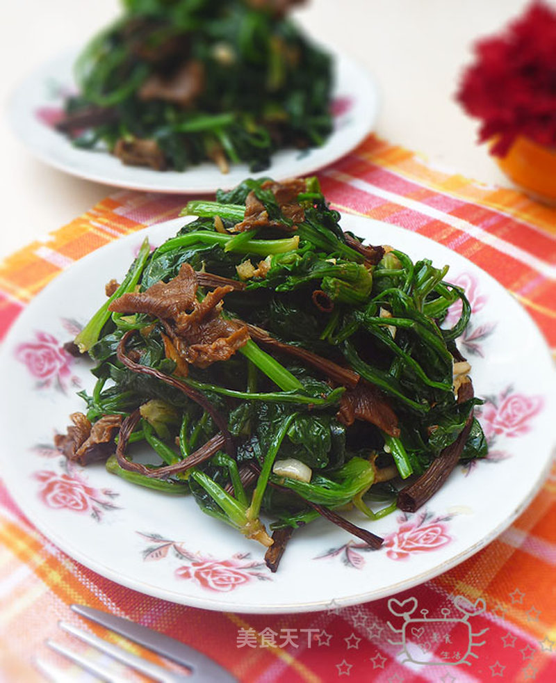 https://i3i620.meishichina.com/attachment/recipe/2012/12/16/20121216155015361325194.jpg?x-oss-process=style/p800的做法
