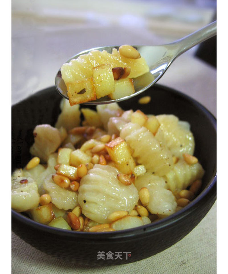 https://i3i620.meishichina.com/attachment/recipe/2012/12/17/20121217161456575743602.jpg?x-oss-process=style/p800的做法