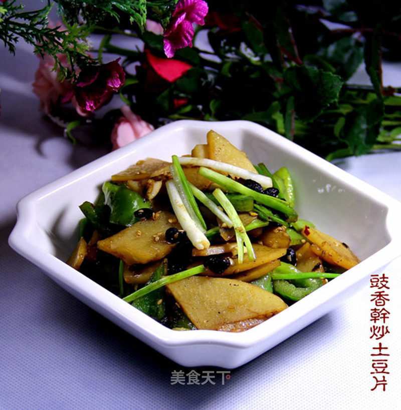 https://i3i620.meishichina.com/attachment/recipe/2012/12/18/20121218095406207225963.jpg?x-oss-process=style/p800的做法