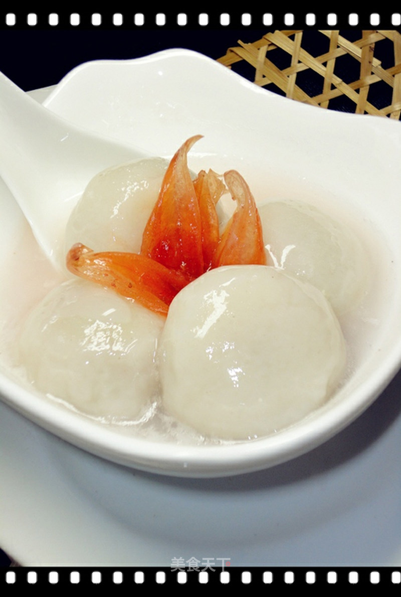 玫瑰花生汤圆