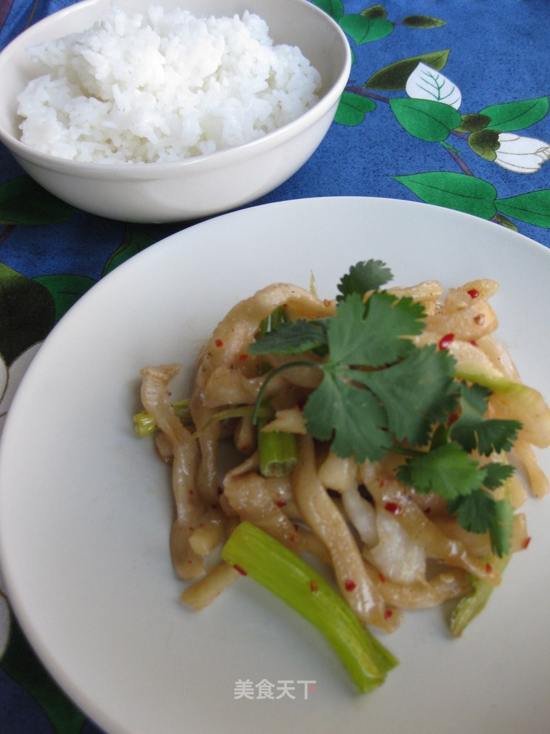https://i3i620.meishichina.com/attachment/recipe/2013/01/01/20130101060414990276466.jpg?x-oss-process=style/p800的做法