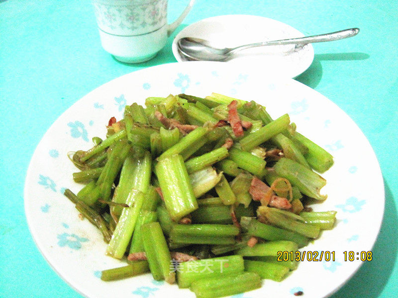 https://i3i620.meishichina.com/attachment/recipe/2013/02/02/20130202094649387542092.jpg?x-oss-process=style/p800的做法