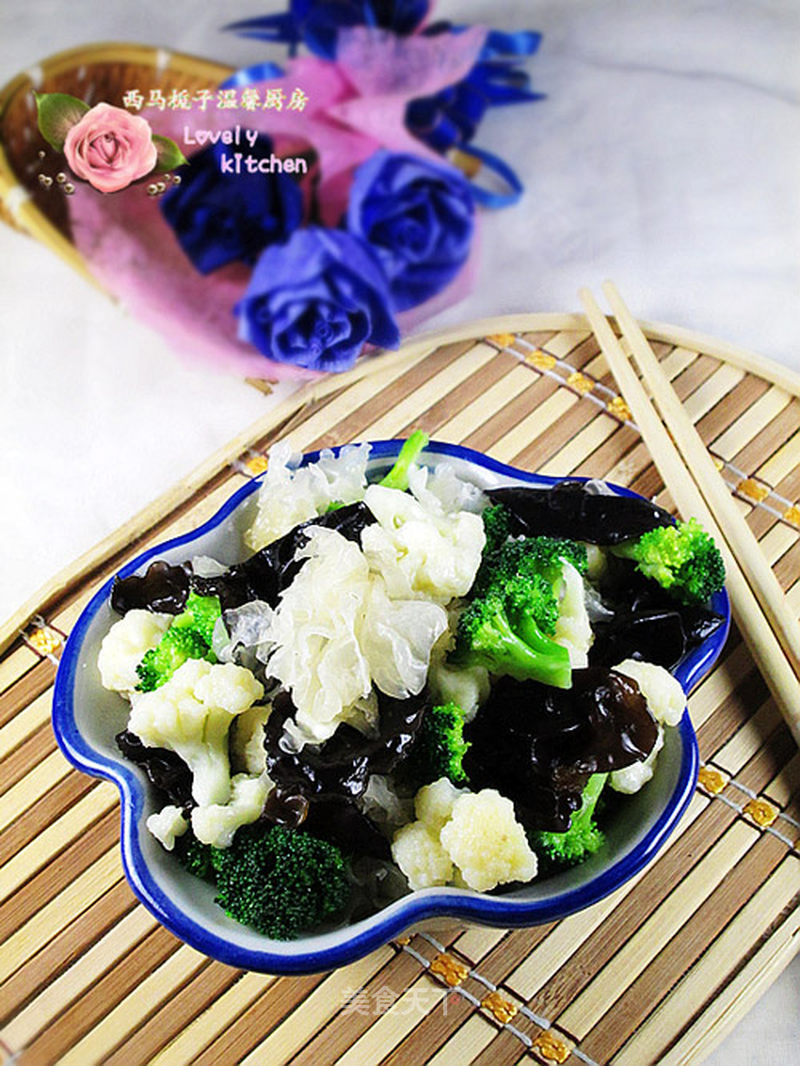 https://i3i620.meishichina.com/attachment/recipe/2013/02/17/20130217210216894528267.jpg?x-oss-process=style/p800的做法