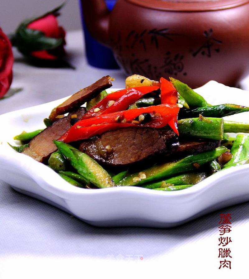 https://i3i620.meishichina.com/attachment/recipe/2013/03/24/20130324155428521657210.jpg?x-oss-process=style/p800的做法