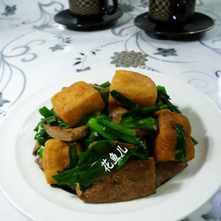 https://i3i620.meishichina.com/attachment/recipe/2013/04/10/20130410045038228235578.jpg?x-oss-process=style/p800的做法