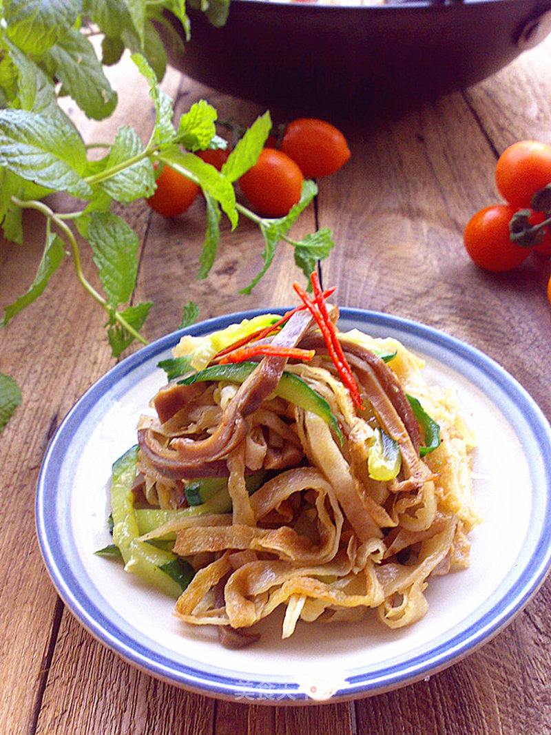 https://i3i620.meishichina.com/attachment/recipe/2013/04/13/20130413090532683166077.jpg?x-oss-process=style/p800的做法