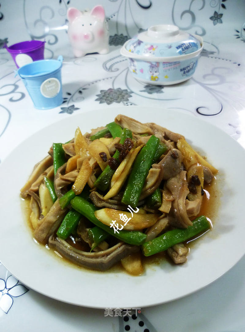 https://i3i620.meishichina.com/attachment/recipe/2013/04/26/20130426120419585245661.jpg?x-oss-process=style/p800的做法