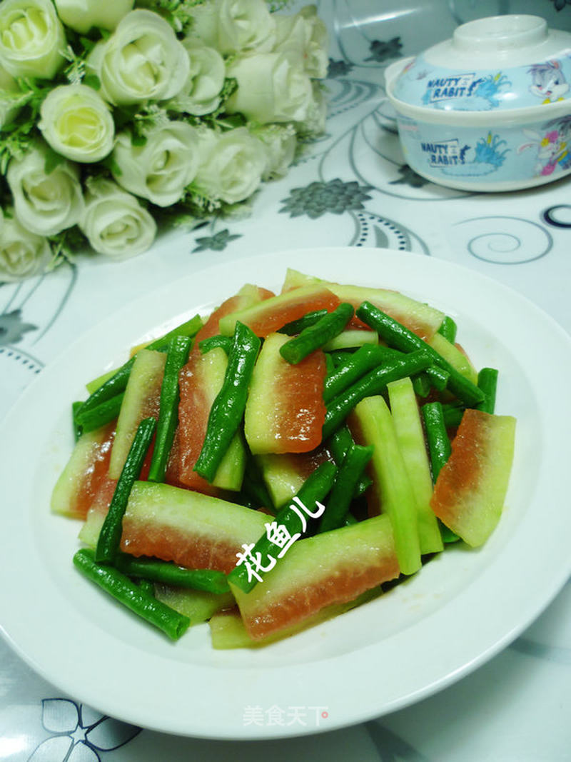 https://i3i620.meishichina.com/attachment/recipe/2013/06/03/20130603074740929136471.jpg?x-oss-process=style/p800的做法