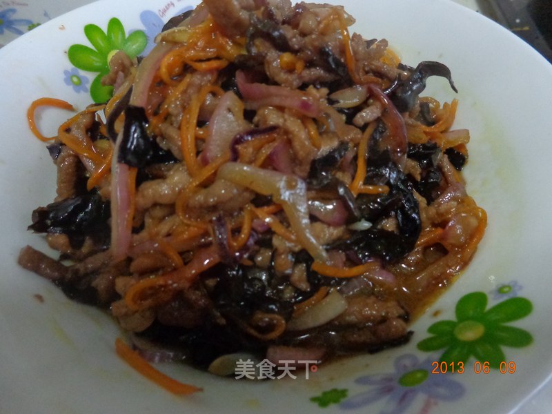 https://i3i620.meishichina.com/attachment/recipe/2013/06/08/20130608221915905813908.jpg?x-oss-process=style/p800的做法