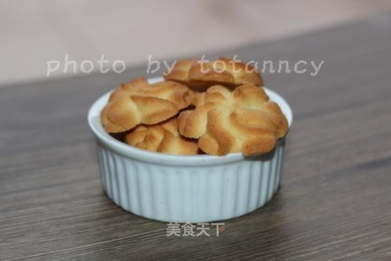 https://i3i620.meishichina.com/attachment/recipe/2013/06/28/20130628232013517425424.jpg?x-oss-process=style/p800的做法