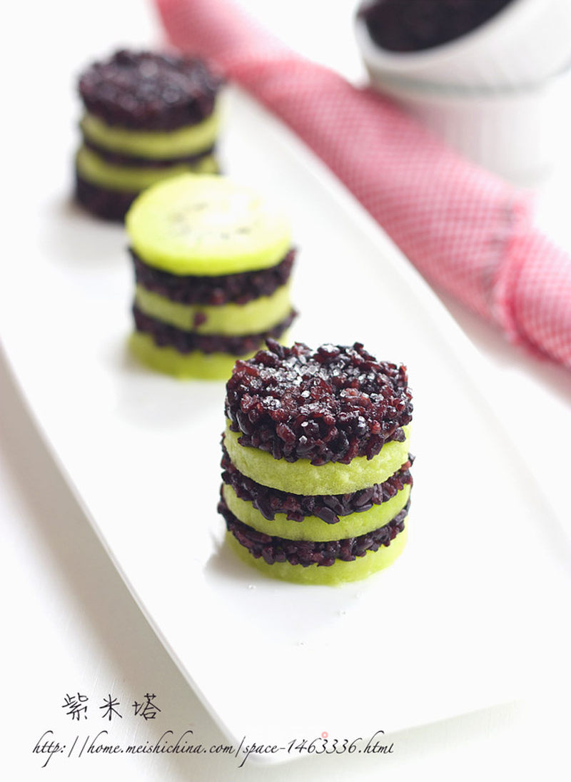 https://i3i620.meishichina.com/attachment/recipe/2013/11/01/20131101131400873345210.jpg?x-oss-process=style/p800的做法