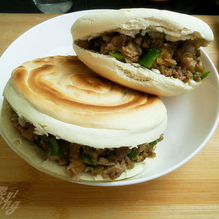 https://i3i620.meishichina.com/attachment/recipe/2014/05/27/20140527103301531807432.jpg?x-oss-process=style/p800的做法