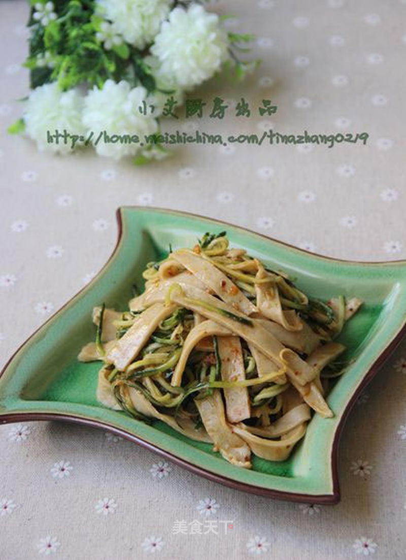 https://i3i620.meishichina.com/attachment/recipe/2014/06/13/20140613105212210101269.jpg?x-oss-process=style/p800的做法
