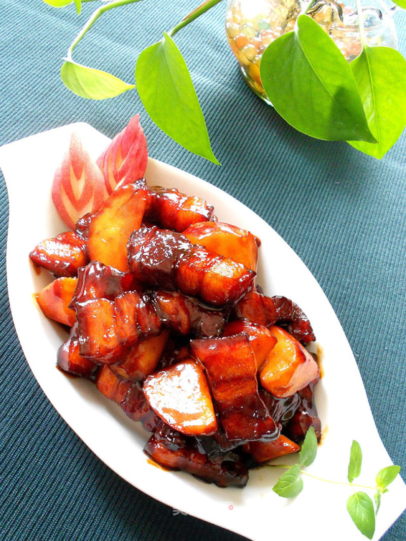 桃子红烧肉