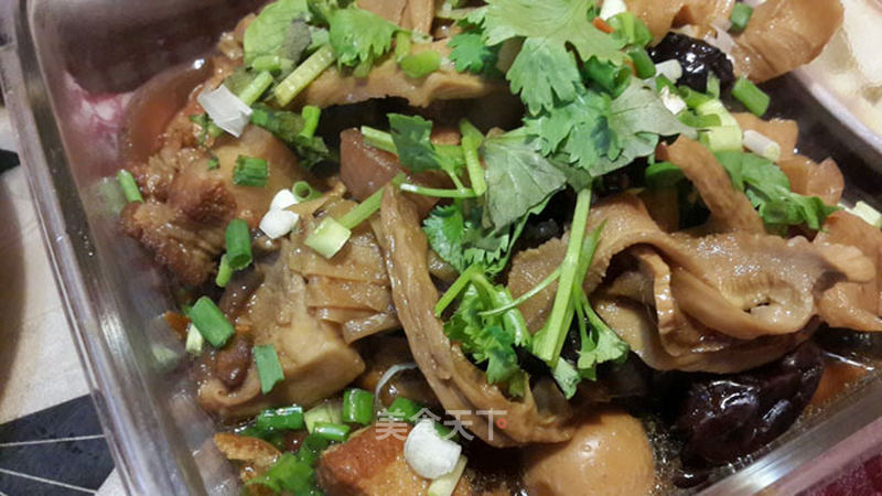 创意红烧肉炖笋干