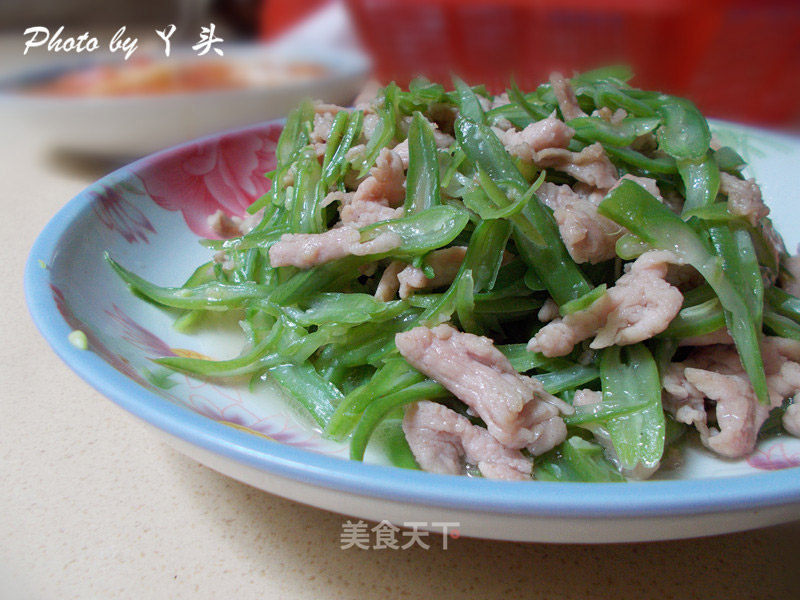 https://i3i620.meishichina.com/attachment/recipe/2014/10/09/20141009100901554689437.jpg?x-oss-process=style/p800的做法
