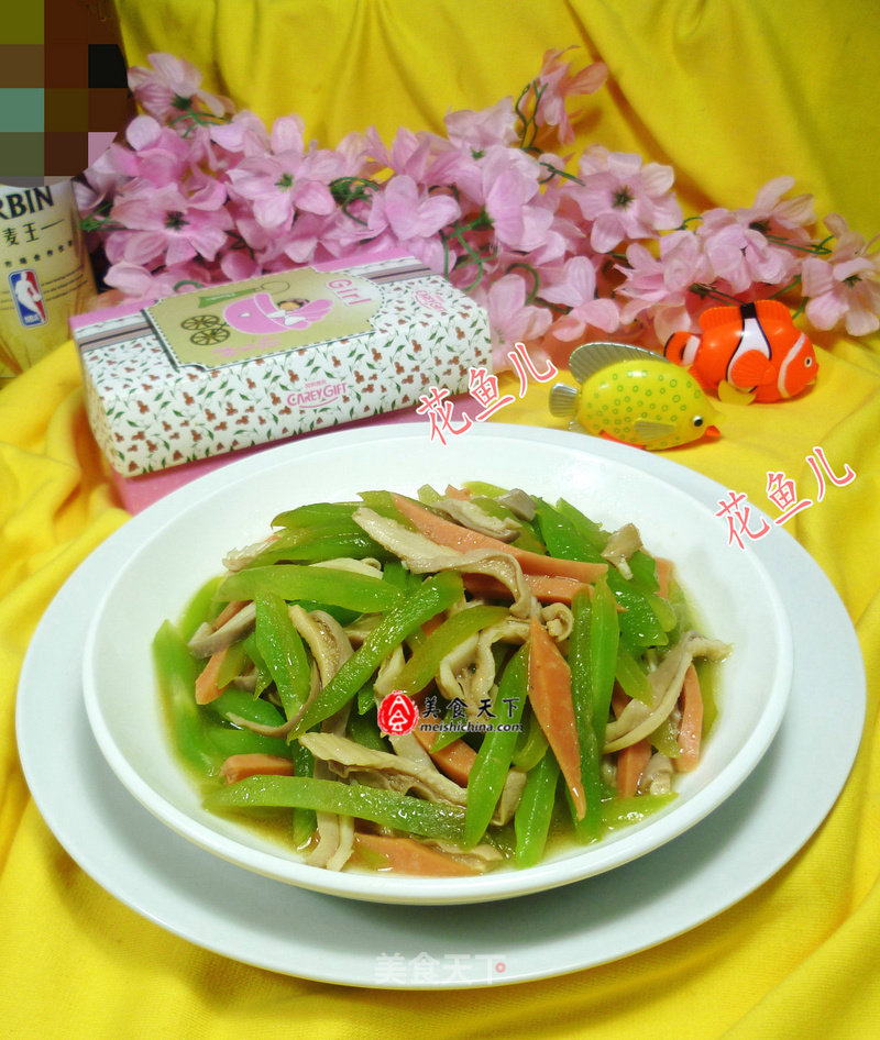 https://i3i620.meishichina.com/attachment/recipe/2014/11/05/201411051415190641553.jpg?x-oss-process=style/p800的做法