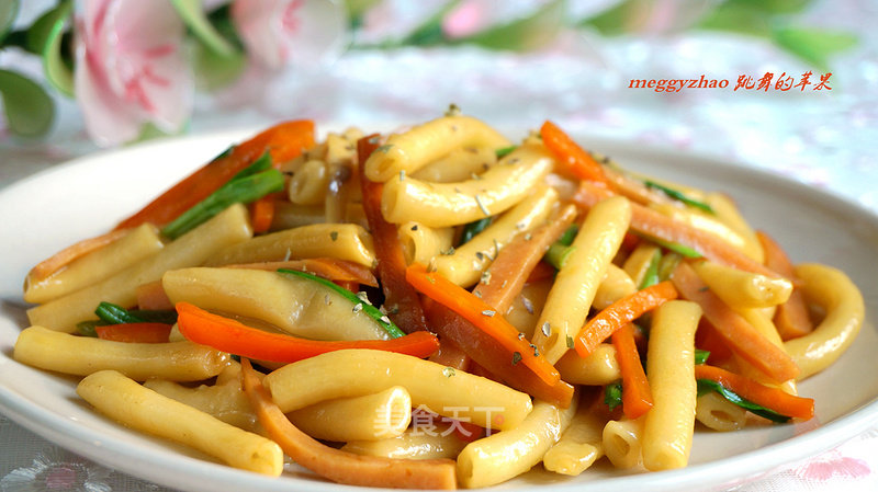 https://i3i620.meishichina.com/attachment/recipe/2014/11/25/201411251416878987392.jpg?x-oss-process=style/p800的做法