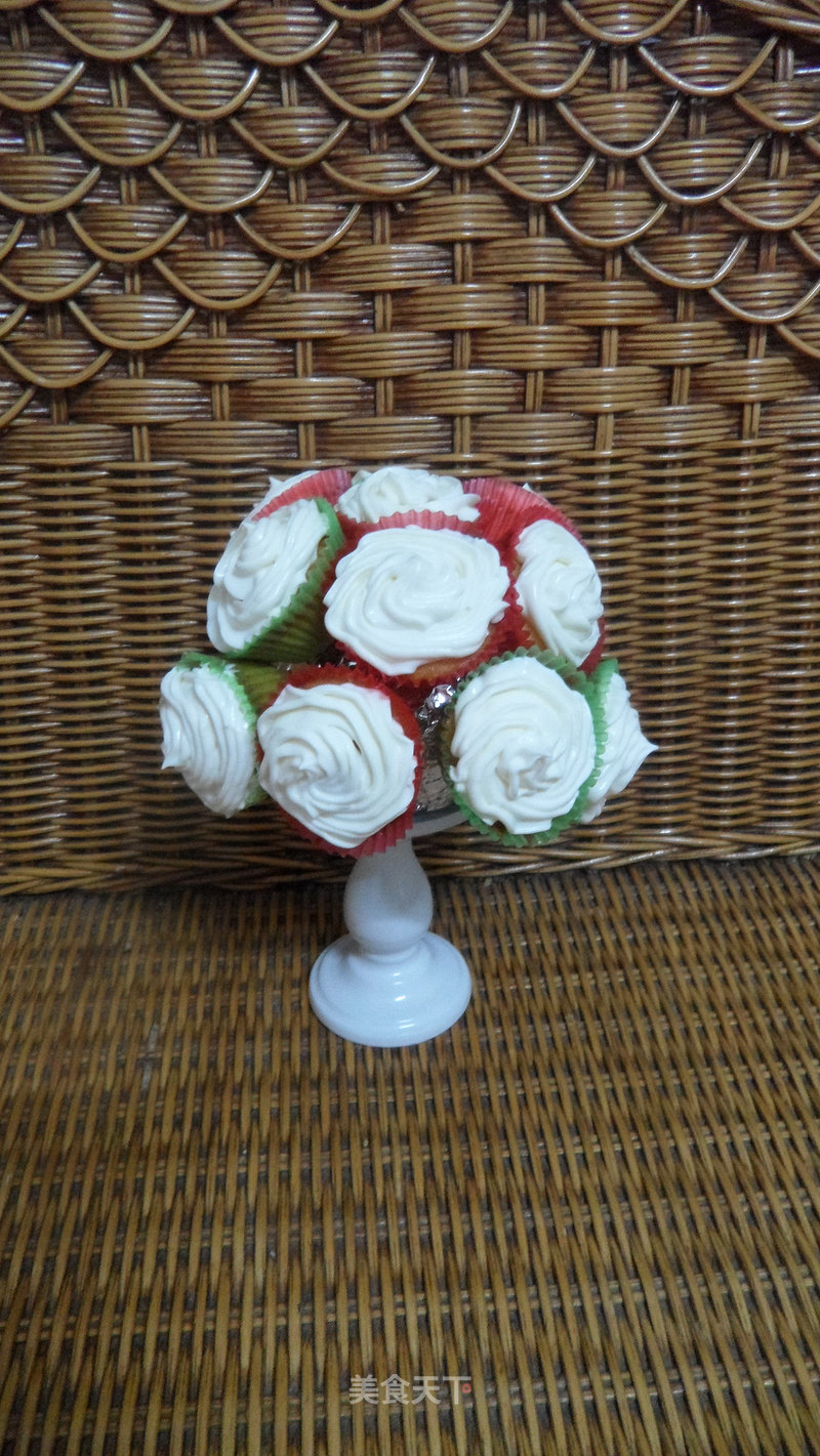 https://i3i620.meishichina.com/attachment/recipe/2014/12/17/2014121781755c1c3c6ad754.jpg?x-oss-process=style/p800的做法