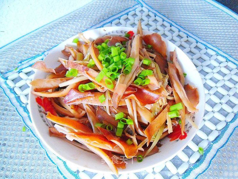 https://i3i620.meishichina.com/attachment/recipe/2015/01/26/20150126814d3eef5ab9e2d9.jpg?x-oss-process=style/p800的做法