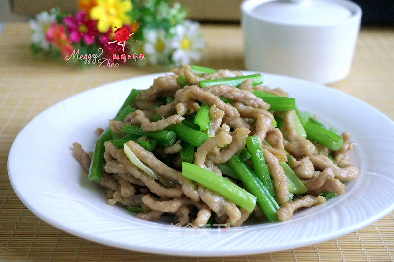 https://i3i620.meishichina.com/attachment/recipe/2015/02/10/201502106efca3a9e01a4e61.jpg?x-oss-process=style/p800的做法