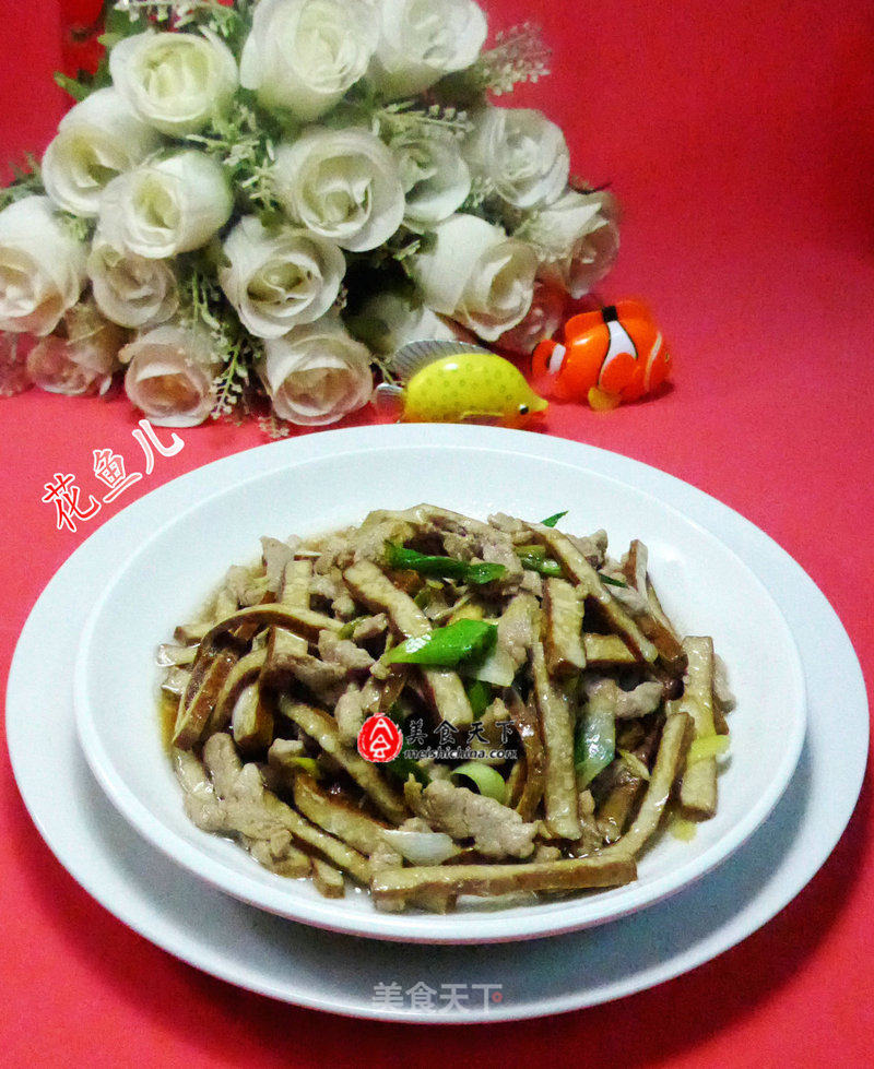 https://i3i620.meishichina.com/attachment/recipe/2015/02/14/201502143d980b88e8068315.jpg?x-oss-process=style/p800的做法