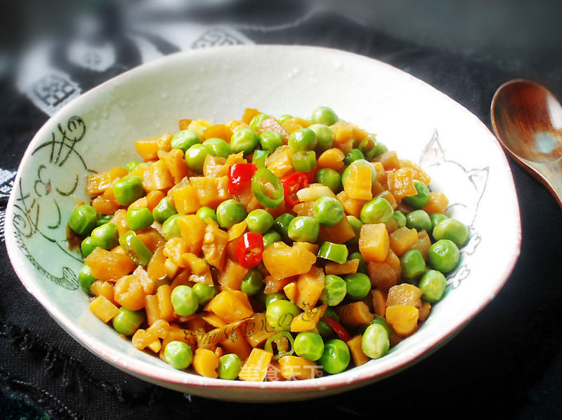 https://i3i620.meishichina.com/attachment/recipe/2015/03/30/2015033077bbeecee9e37b0f.jpg?x-oss-process=style/p800的做法
