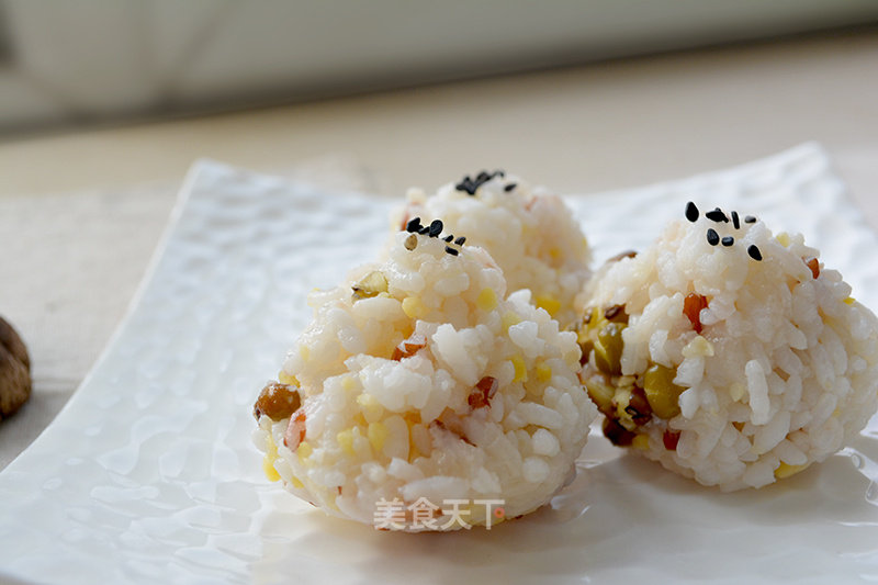 https://i3i620.meishichina.com/attachment/recipe/2015/04/30/201504301dbebca2f6564624.jpg?x-oss-process=style/p800的做法