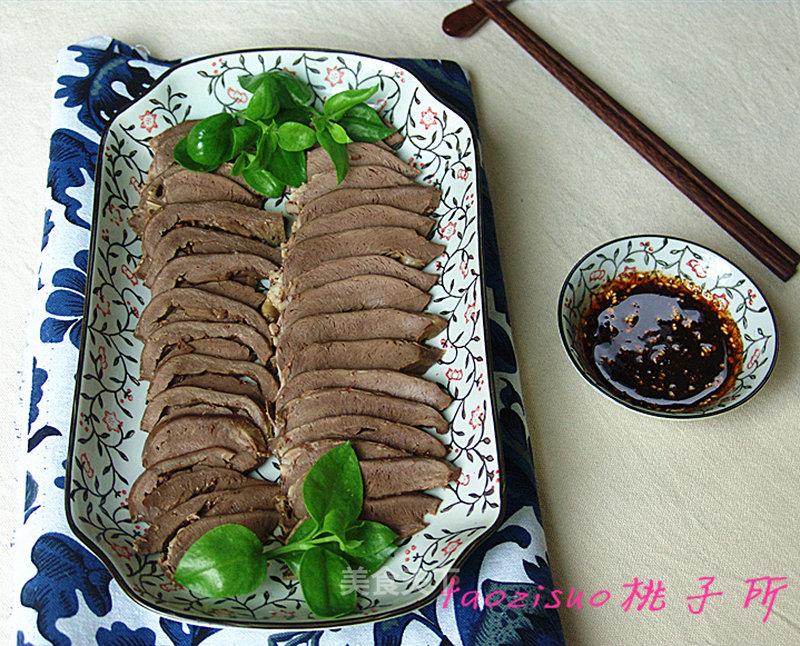 https://i3i620.meishichina.com/attachment/recipe/2015/05/05/20150504ca9c70db1007cdcc.jpg?x-oss-process=style/p800的做法