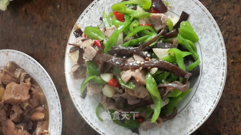 木耳青椒炒肉片