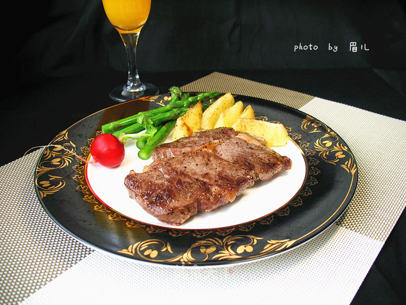 https://i3i620.meishichina.com/attachment/recipe/2015/05/05/2015050558fa2f697bf5e48d.jpg?x-oss-process=style/p800的做法