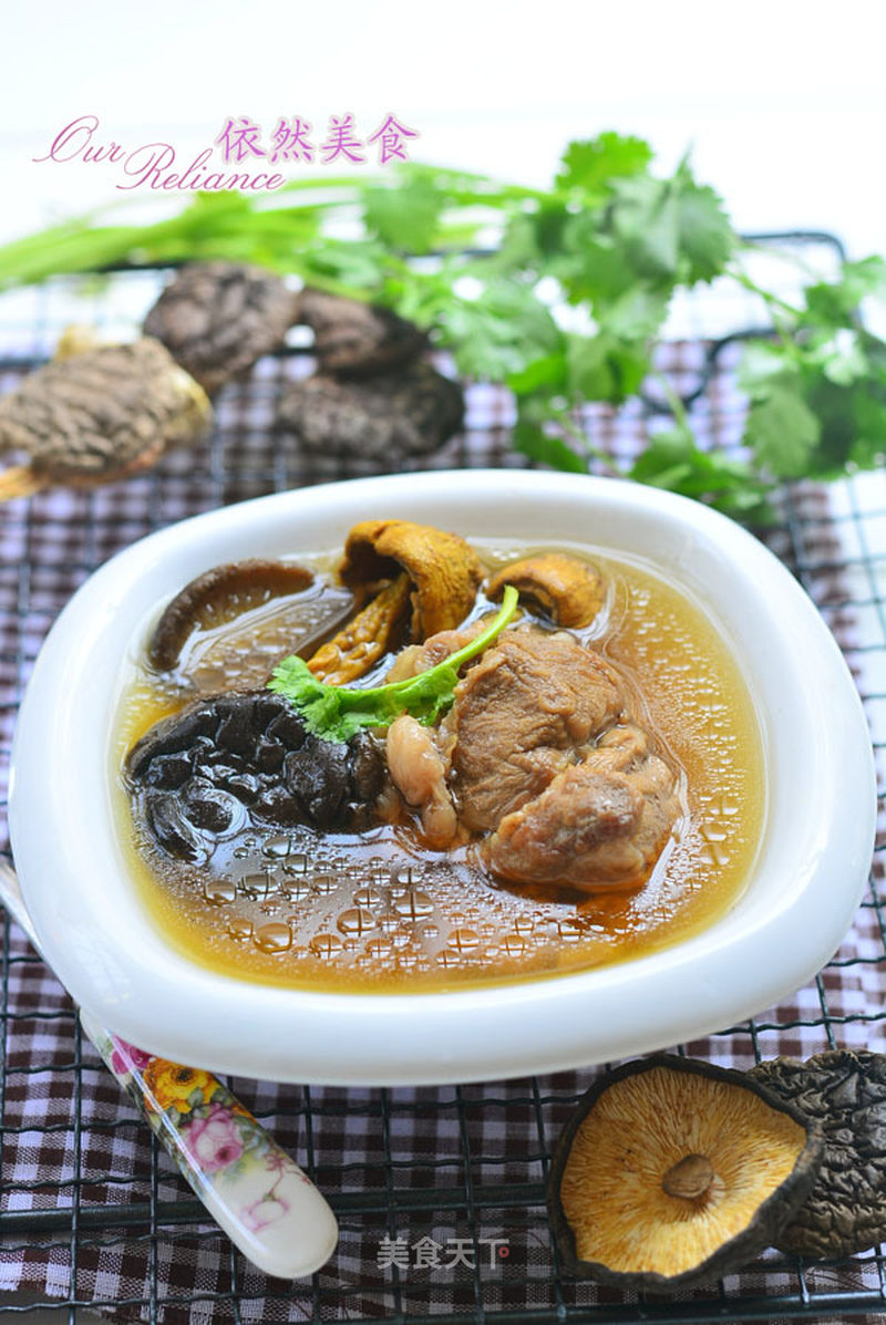https://i3i620.meishichina.com/attachment/recipe/2015/05/12/20150512ee029114dbc0b118.jpg?x-oss-process=style/p800的做法