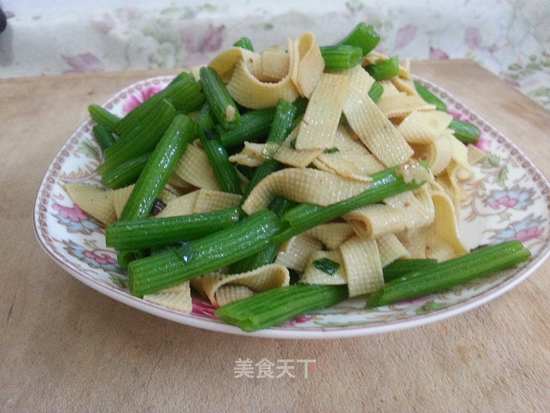 https://i3i620.meishichina.com/attachment/recipe/2015/05/21/20150520daf7b0ebf4121c22.jpg?x-oss-process=style/p800的做法