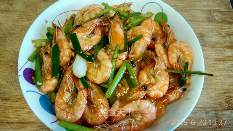 https://i3i620.meishichina.com/attachment/recipe/2015/06/21/201506210951120142.jpg?x-oss-process=style/p800的做法