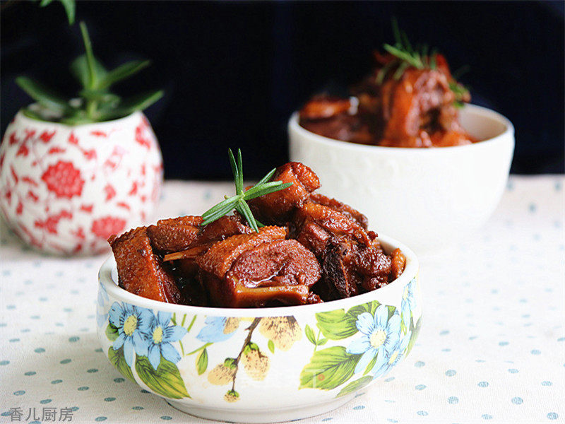 https://i3i620.meishichina.com/attachment/recipe/2015/06/25/20150625c8f0e0ed84f8fea6.jpg?x-oss-process=style/p800的做法