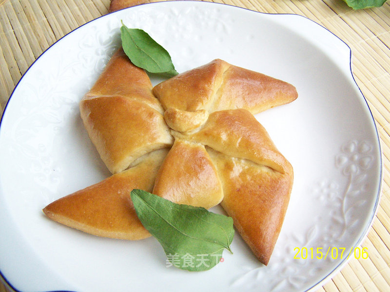 https://i3i620.meishichina.com/attachment/recipe/2015/07/07/2015070693badbd2a7faaafc.jpg?x-oss-process=style/p800的做法