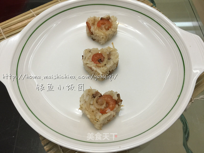 https://i3i620.meishichina.com/attachment/recipe/2015/09/02/20150902bfd6a421fe3bafcf.jpg?x-oss-process=style/p800的做法