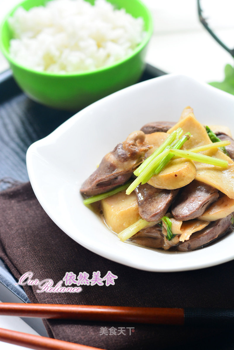 https://i3i620.meishichina.com/attachment/recipe/2015/09/21/20150921d56177544be08ab3.jpg?x-oss-process=style/p800的做法