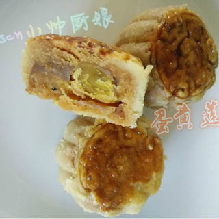 蛋黄莲蓉月饼~50克