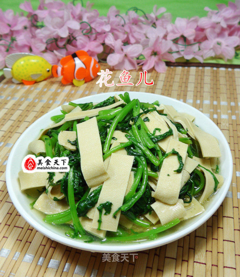 https://i3i620.meishichina.com/attachment/recipe/2015/10/22/20151021oh1xsfy7yl9lvh4n.JPG?x-oss-process=style/p800的做法