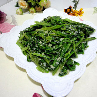 蒜香油麦菜