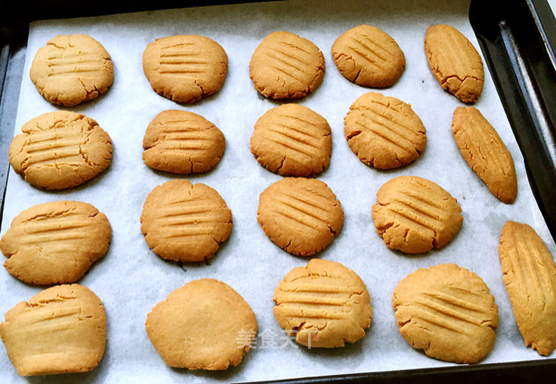 https://i3i620.meishichina.com/attachment/recipe/2015/11/03/C3794B94-3F33-4E05-AAE2-FD87D53B2573.jpg?x-oss-process=style/p800的做法