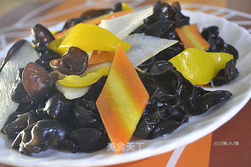 https://i3i620.meishichina.com/attachment/recipe/2015/11/10/20151110lrl810v35drh1cor.jpg?x-oss-process=style/p800的做法