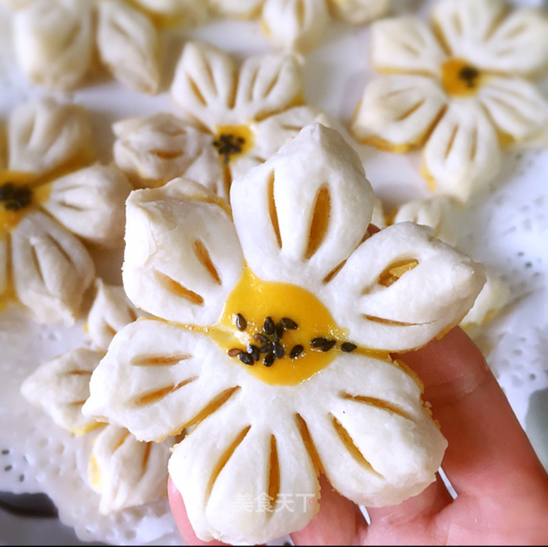 https://i3i620.meishichina.com/attachment/recipe/2015/11/11/A76E2087-A395-4050-8C7C-F0D5AFCA53D9.jpg?x-oss-process=style/p800的做法